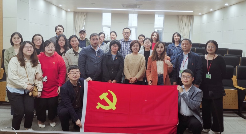 學‘四史’ 悟初心 促交流——美術(shù)學院與人文與社會科學研究院聯(lián)合黨支部活動紀實